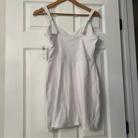 Abercrombie & Fitch White Athletic Dress - Picture 3 of 5